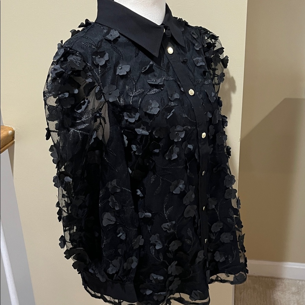 Anne Klein Black 3D Floral Sheer Blouse Size Medium EUC - Picture 2 of 15